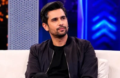 تابش ہاشمی نے چار سال بعد مقبول شو “ہنسنا منع ہے” کو خیرباد کہہ دیا